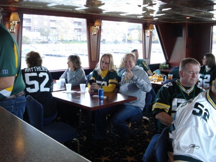 packer-tailgate-foxy-lady-cruise-010 resize